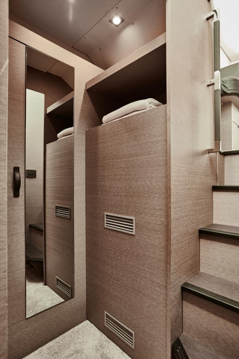 Prestige 420 Fly - photo 14