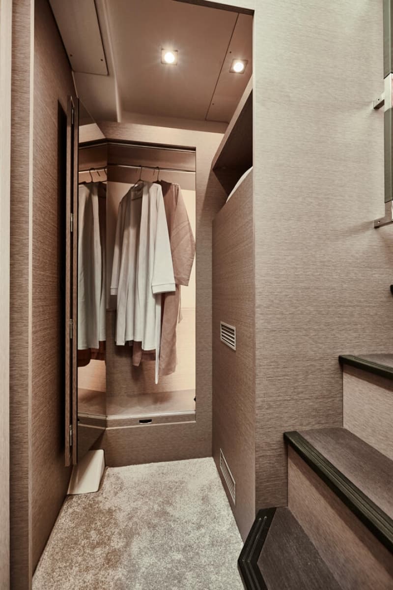 Prestige 420 Fly - photo 12