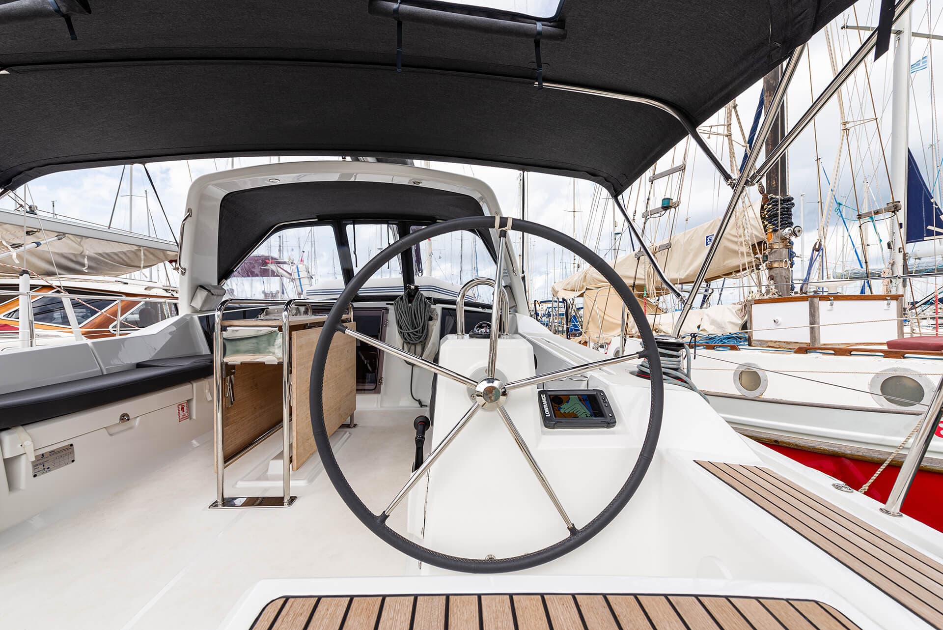 Oceanis 41.1 - photo 6