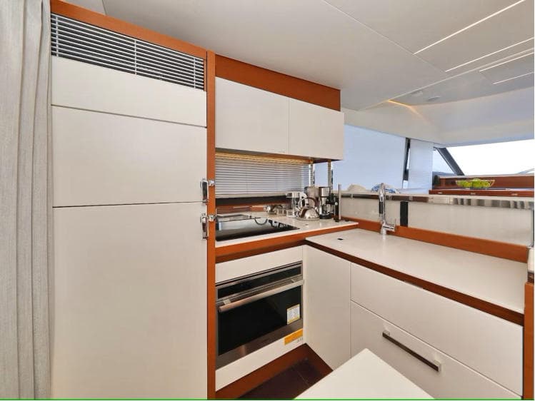 Prestige 520 Fly  - photo 32