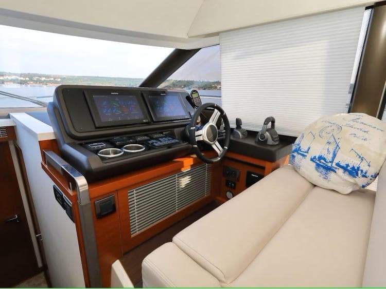 Prestige 520 Fly  - photo 8