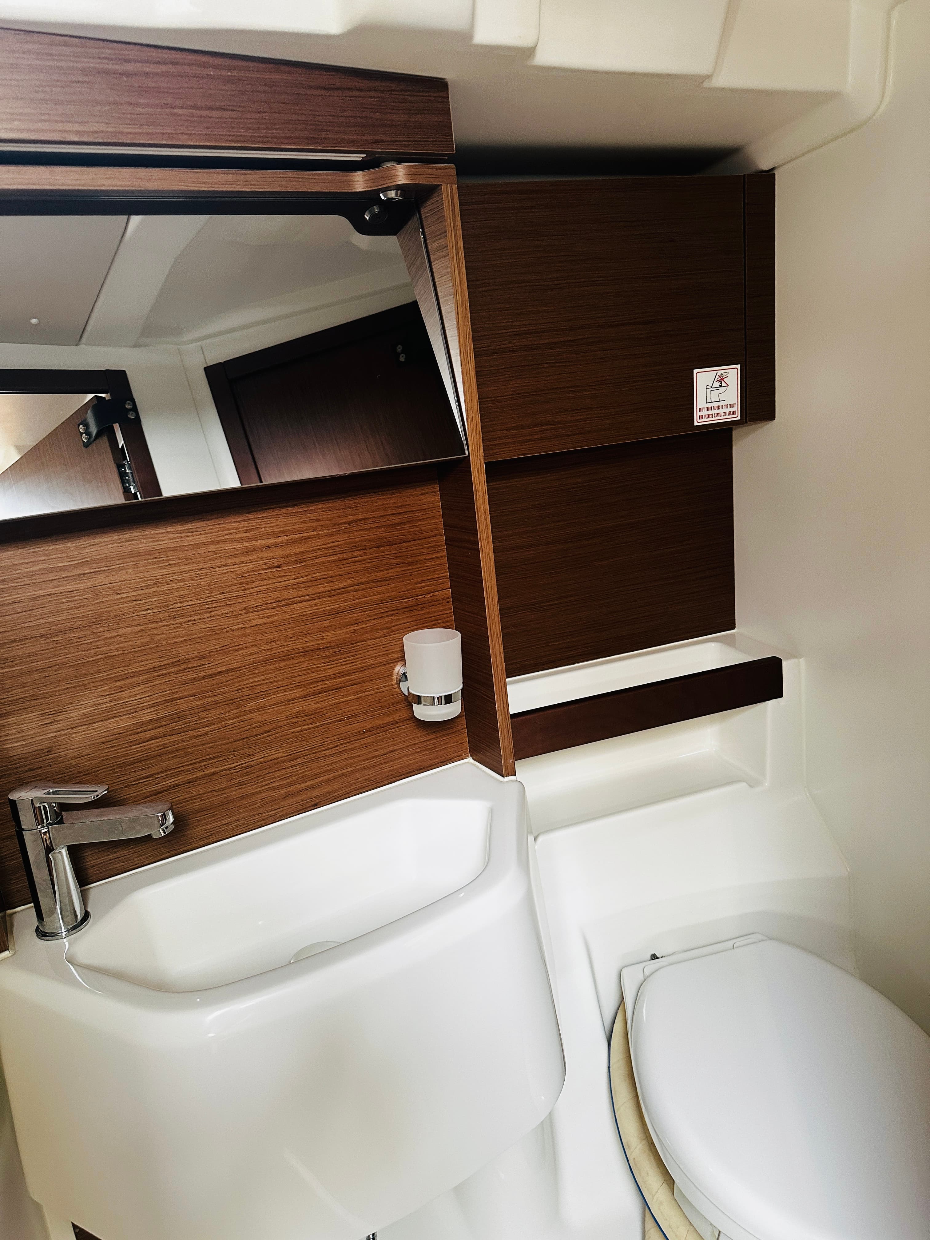 Oceanis 51.1 - photo 13