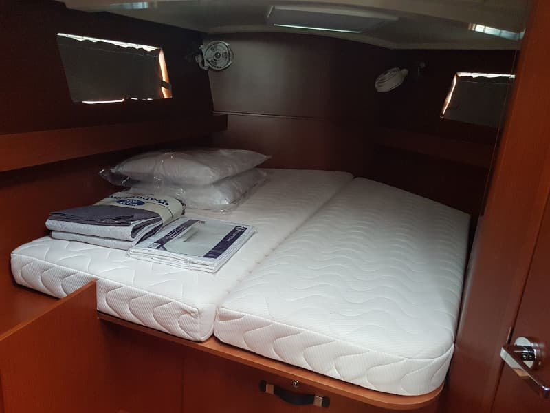 Oceanis 41.1 - photo 4