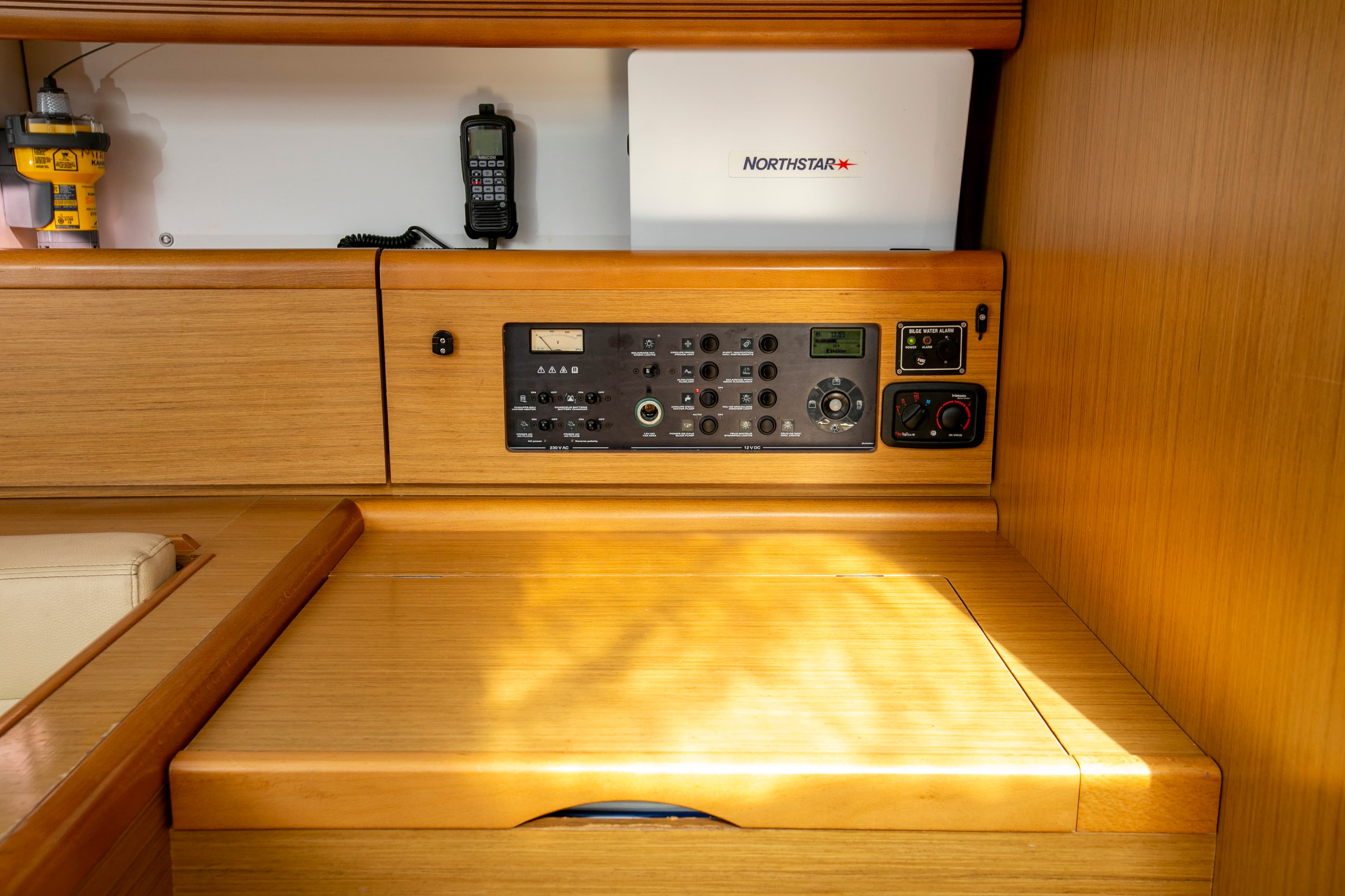 Sun Odyssey 49i - photo 4