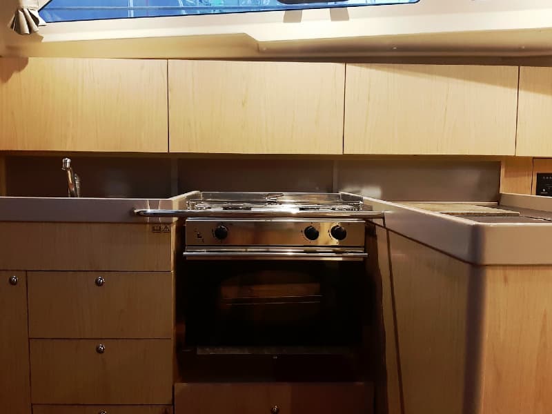 Oceanis 41.1 - photo 9