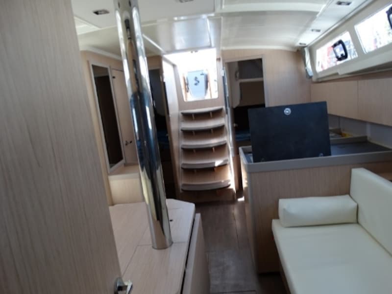 Oceanis 41.1 - photo 17