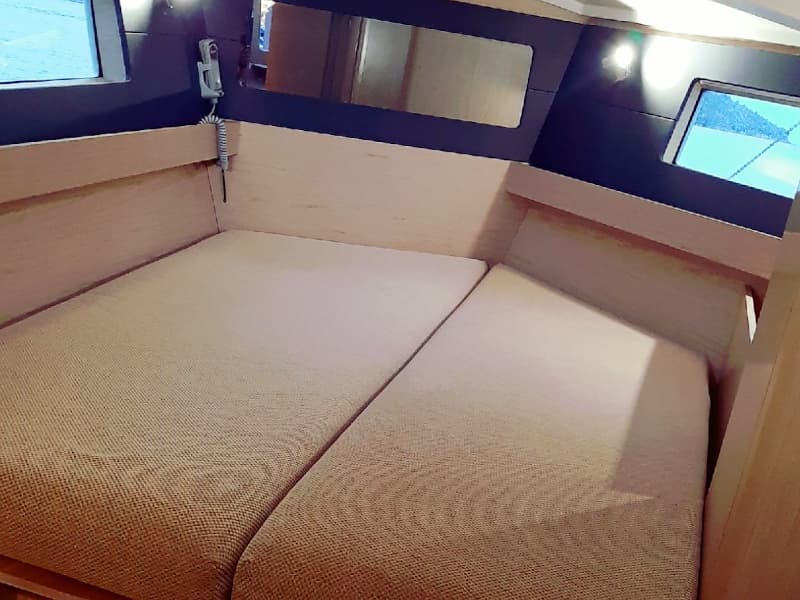 Oceanis 41.1 - photo 14