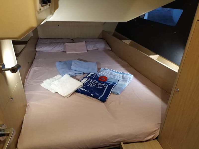 Oceanis 41.1 - photo 11