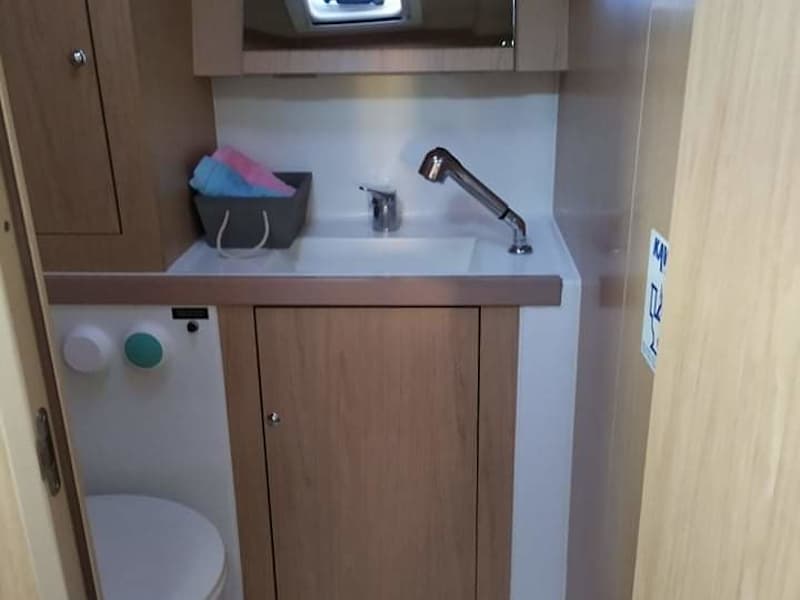 Oceanis 41.1 - photo 4