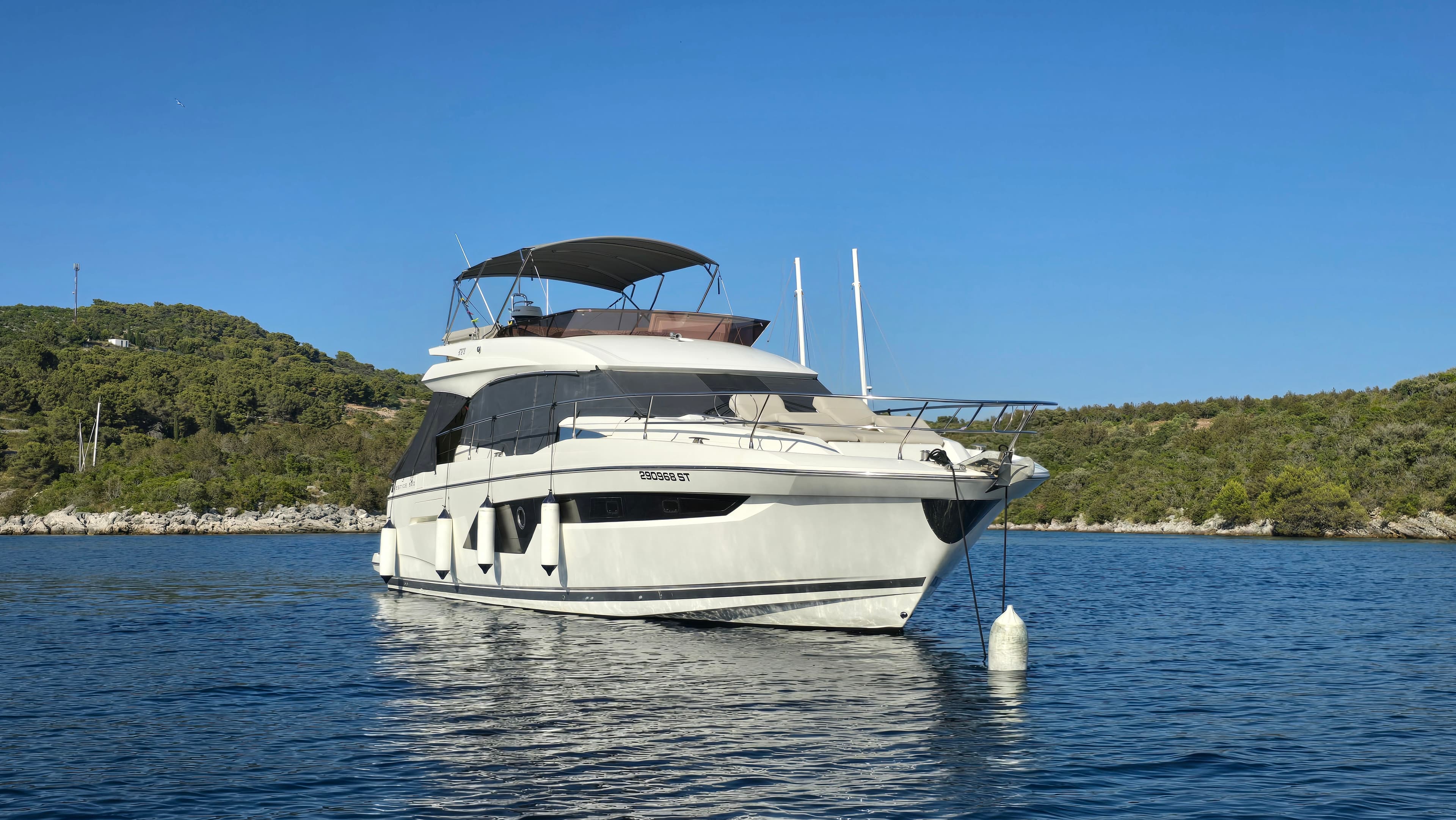 Prestige 520 Fly  - photo 21