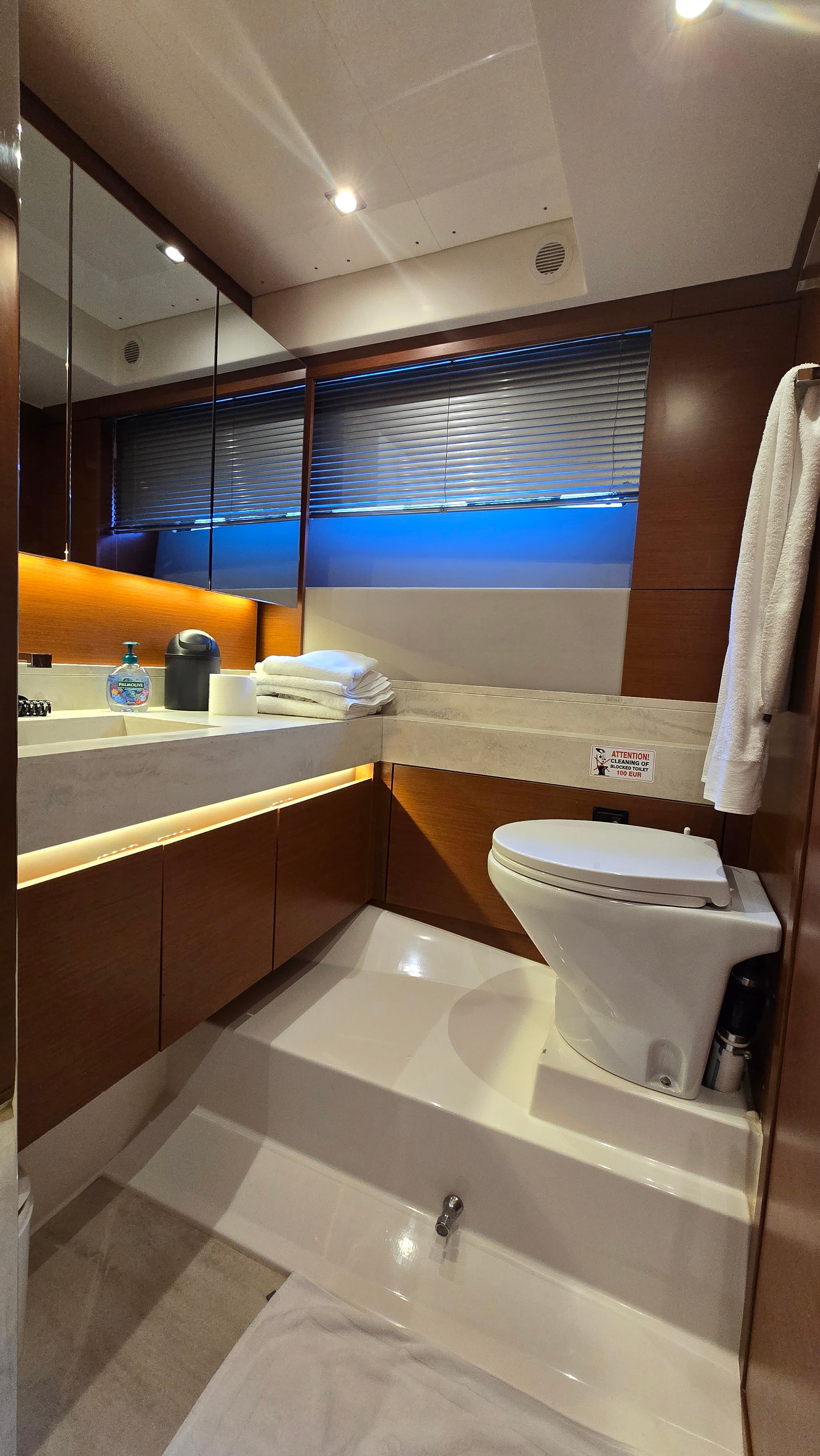 Prestige 520 Fly  - photo 26