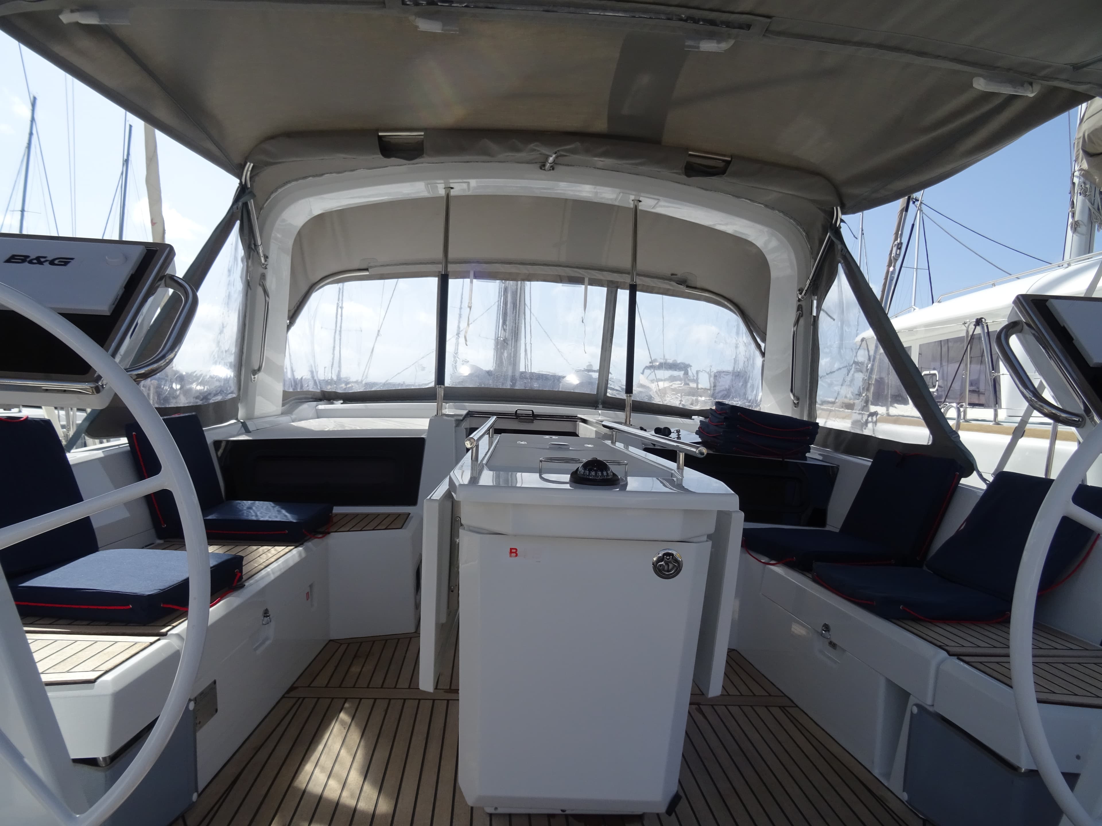 Oceanis 46.1 - photo 7