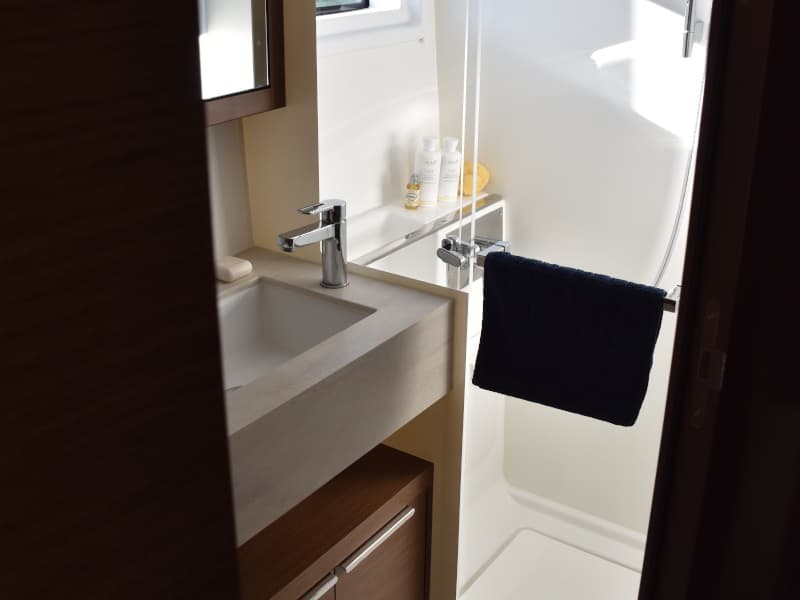 Lagoon 46  - photo 25