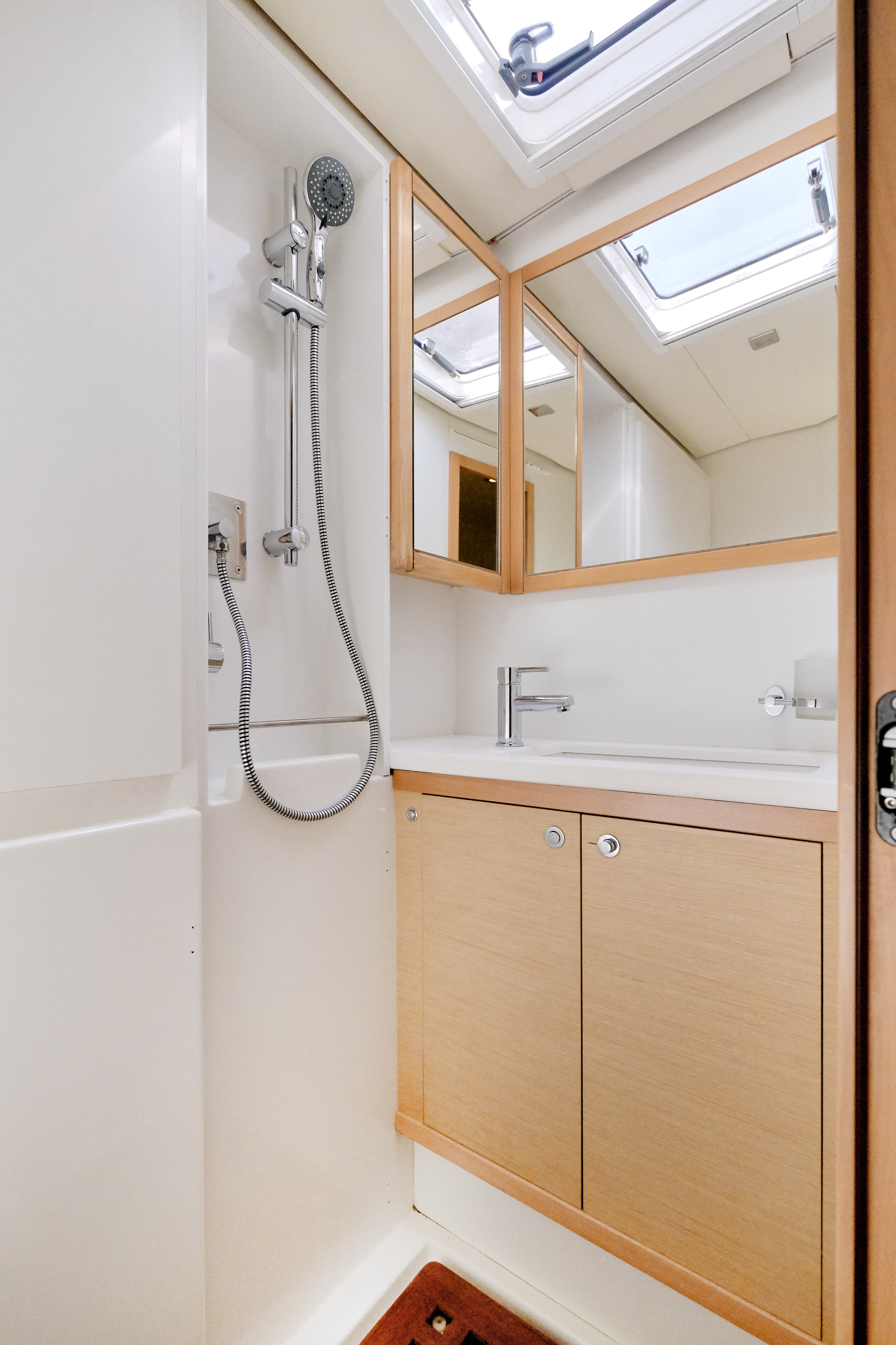 Lagoon 52F - photo 18