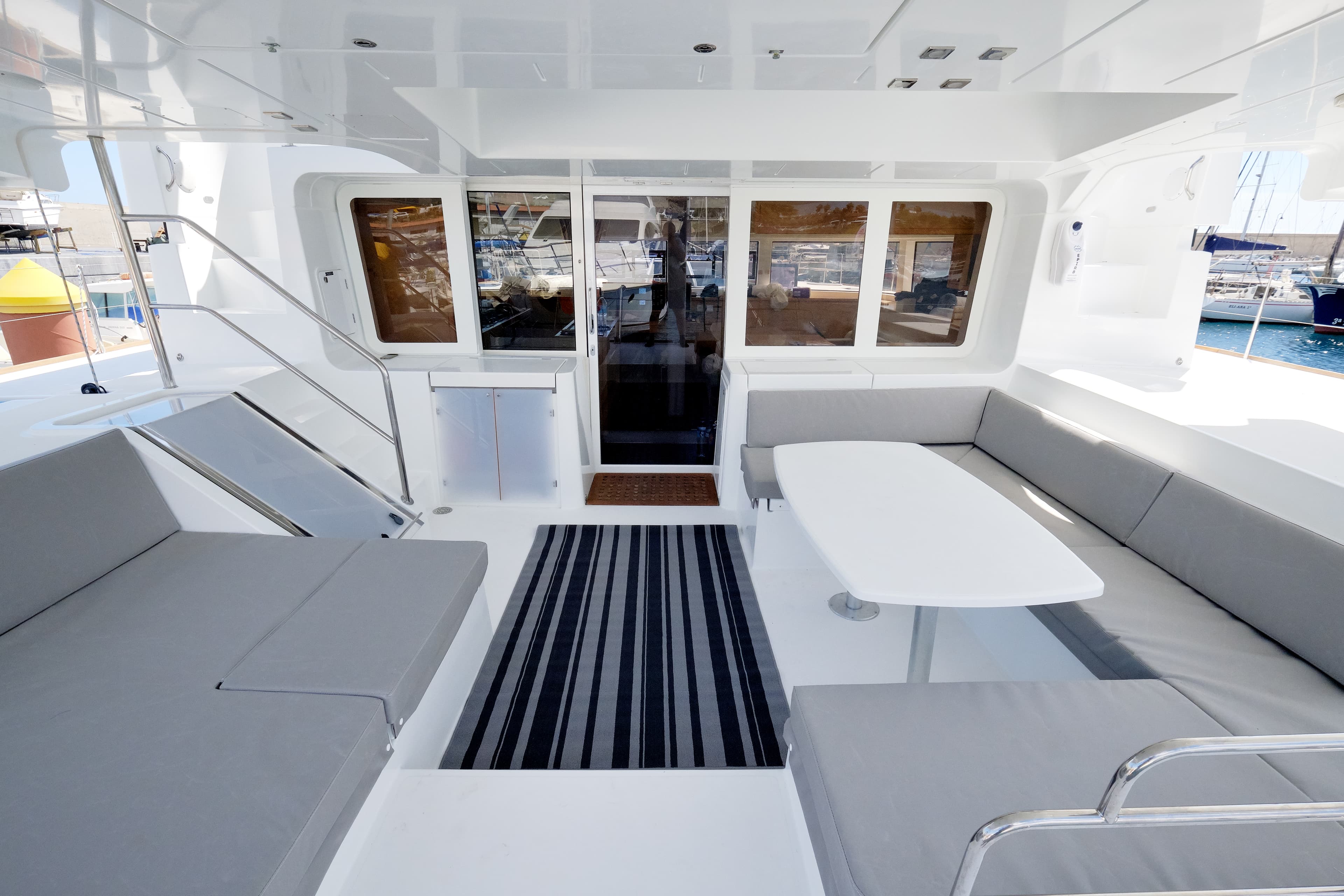 Lagoon 52F - photo 16