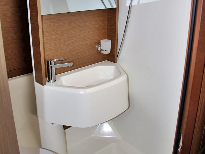 Oceanis 51.1 - photo 14