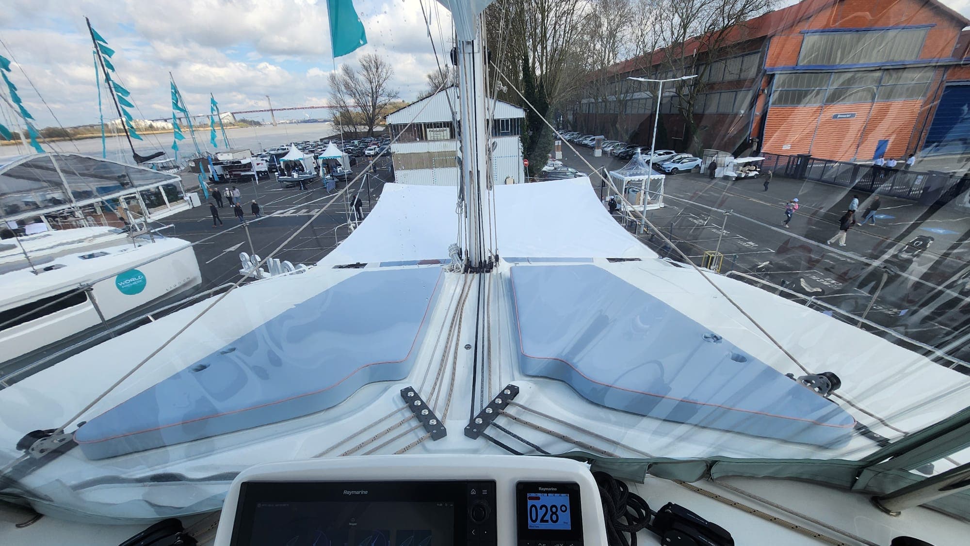 Lagoon 51 - photo 14