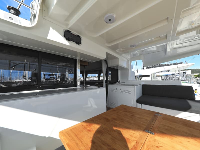 Lagoon 46  - photo 22