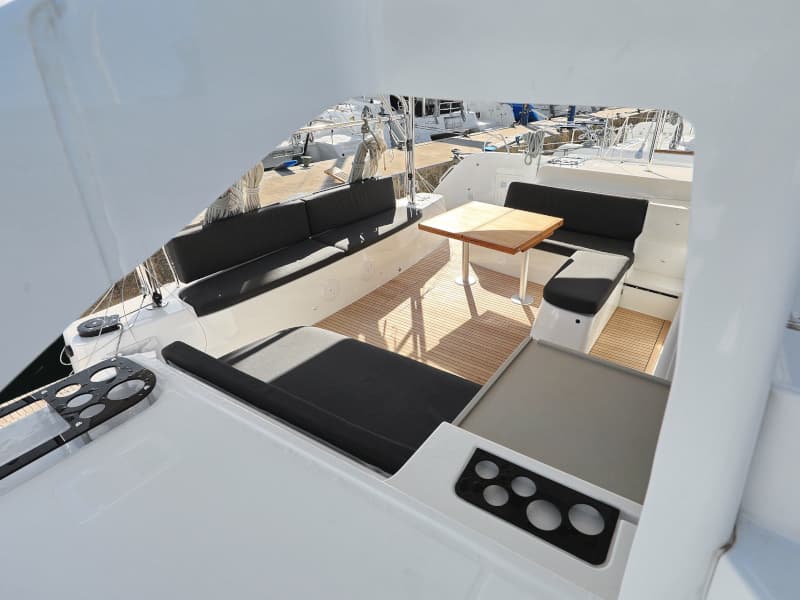 Lagoon 46  - photo 42