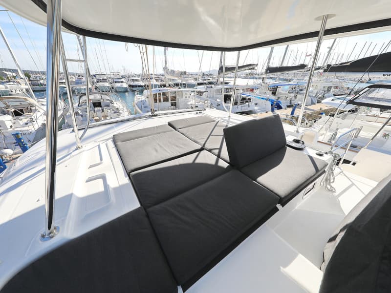 Lagoon 46  - photo 38