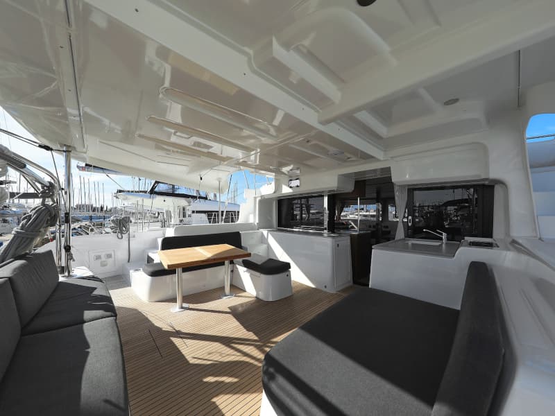 Lagoon 46  - photo 18