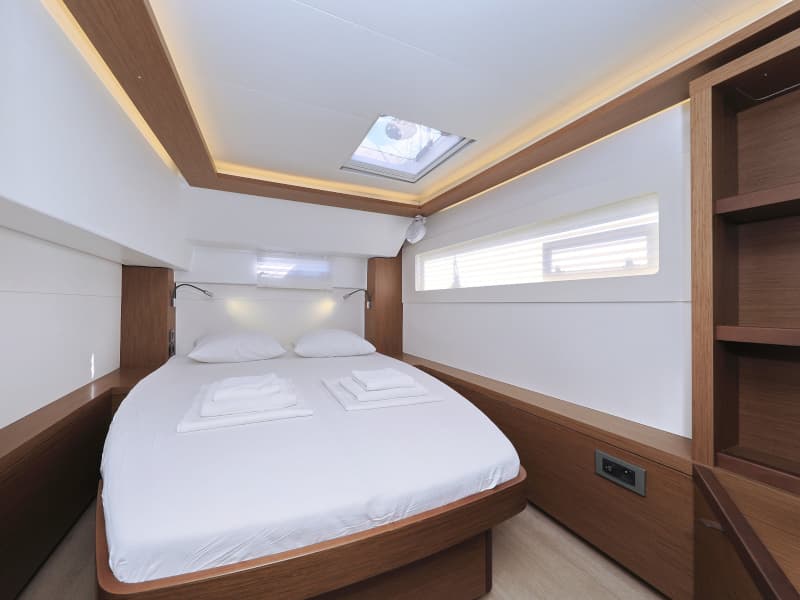 Lagoon 46  - photo 12