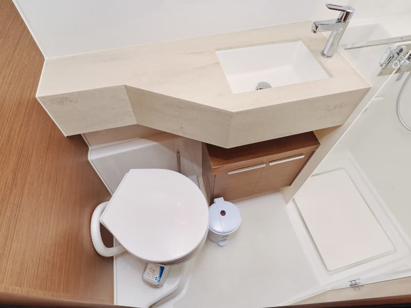 Lagoon 46  - photo 9