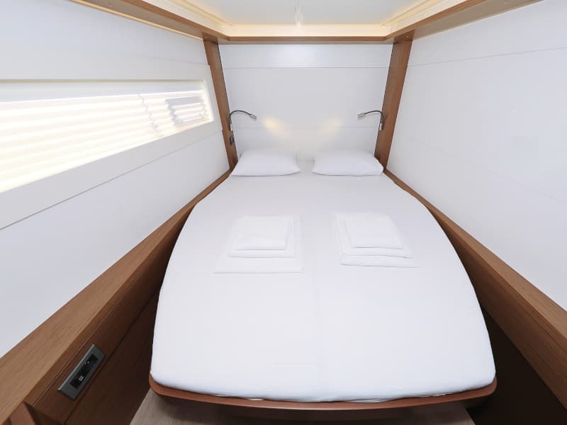 Lagoon 46  - photo 47
