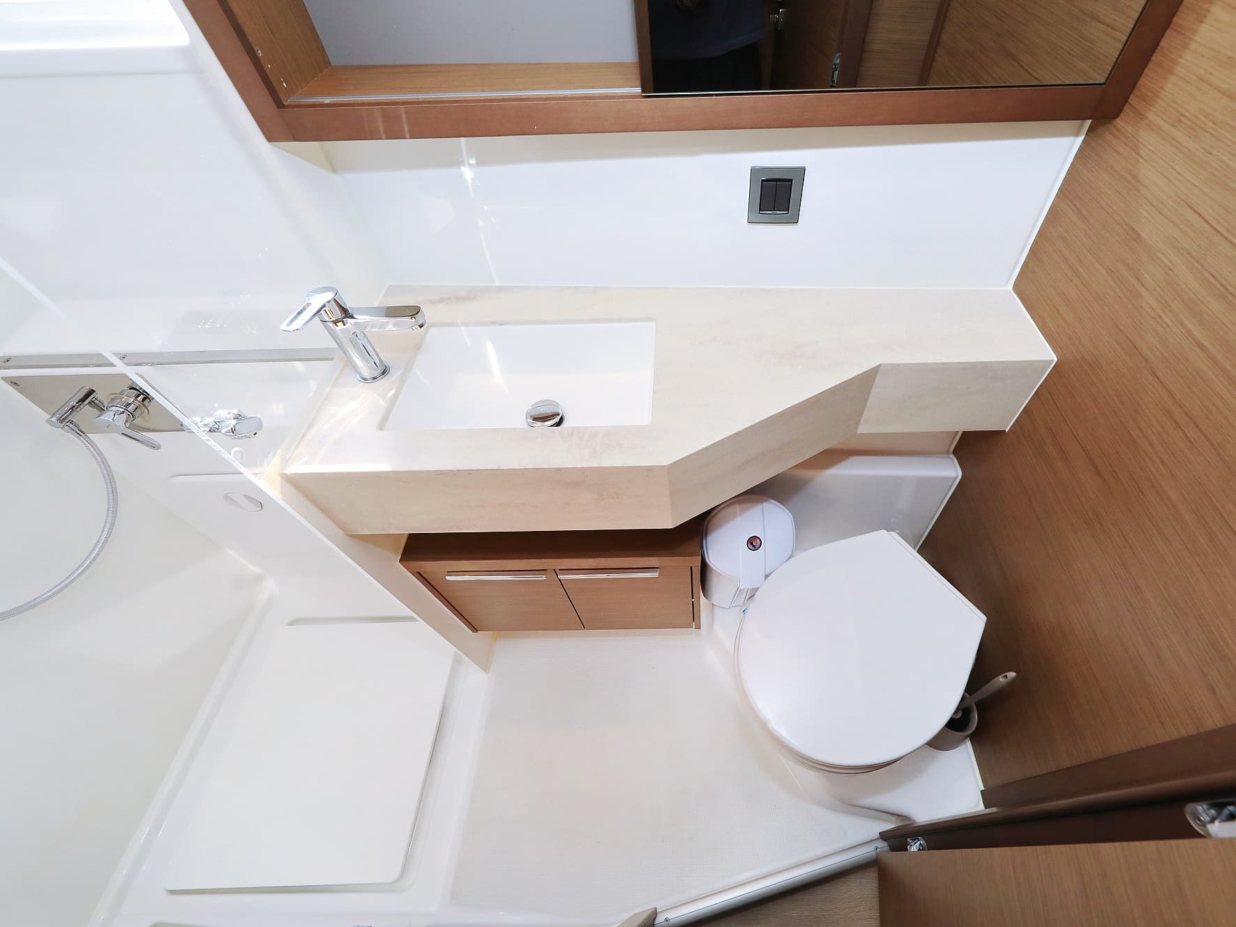 Lagoon 46  - photo 46