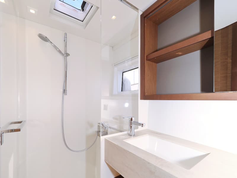 Lagoon 46  - photo 56