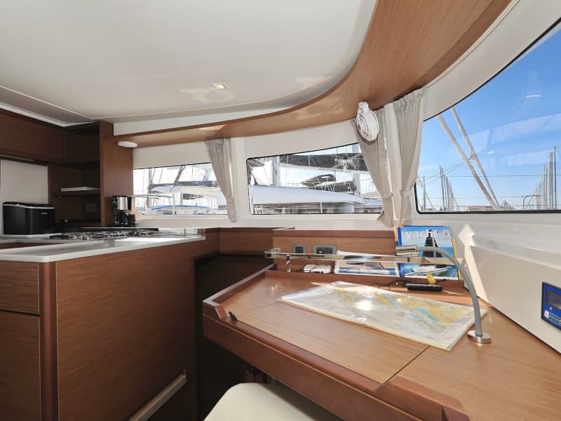 Lagoon 46  - photo 32