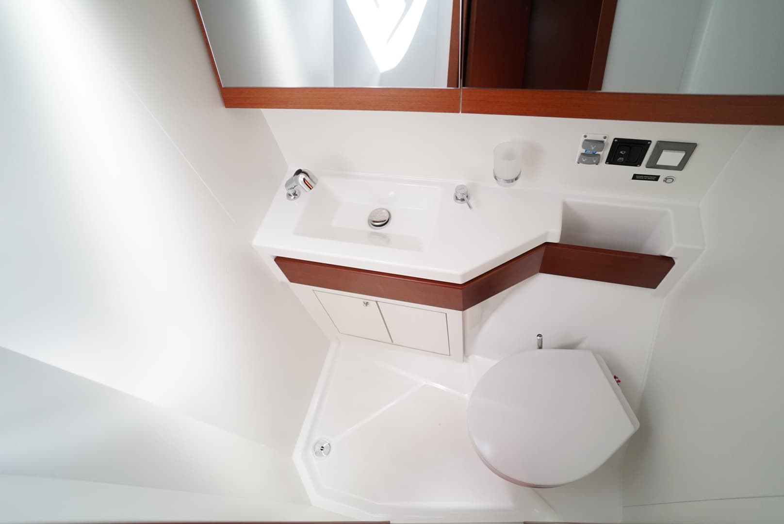 Oceanis 46.1 - photo 8