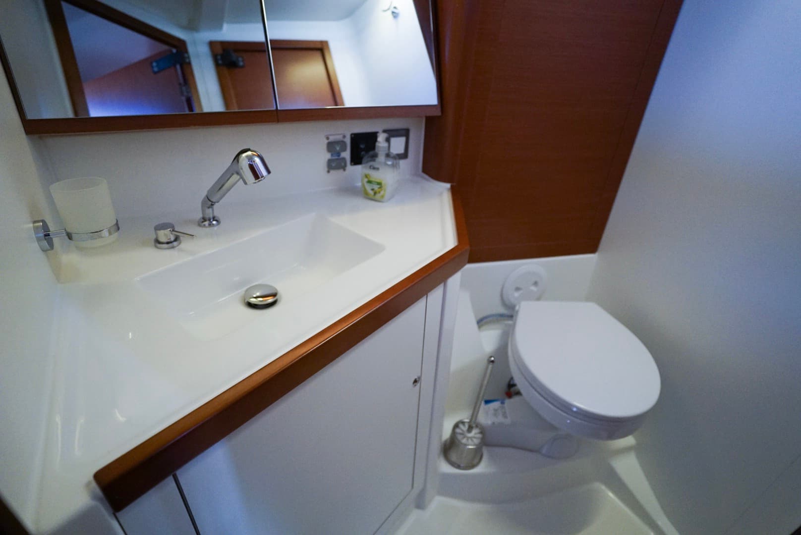 Oceanis 46.1 - photo 9