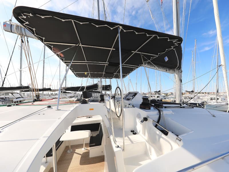 Lagoon 450 - photo 69