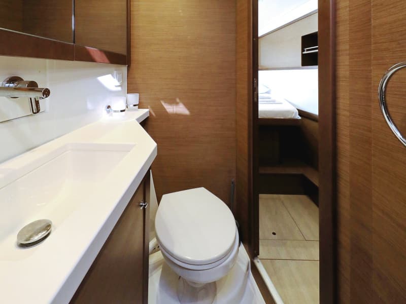 Lagoon 450 - photo 53