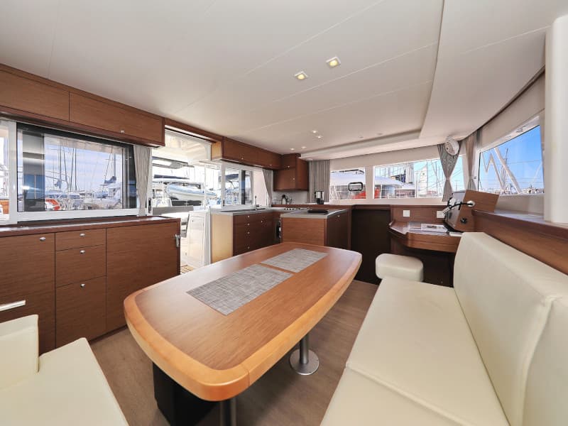 Lagoon 450 - photo 40