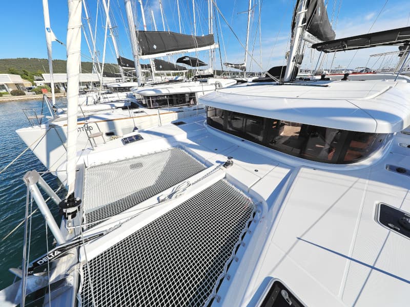 Lagoon 42 - photo 10