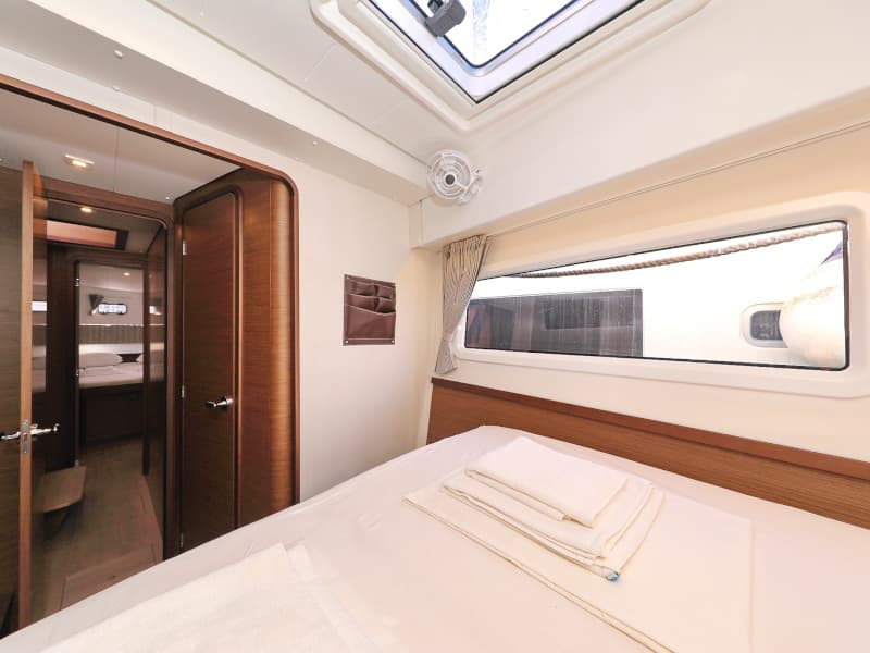 Lagoon 42 - photo 48