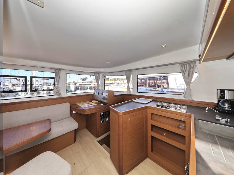 Lagoon 42 - photo 34