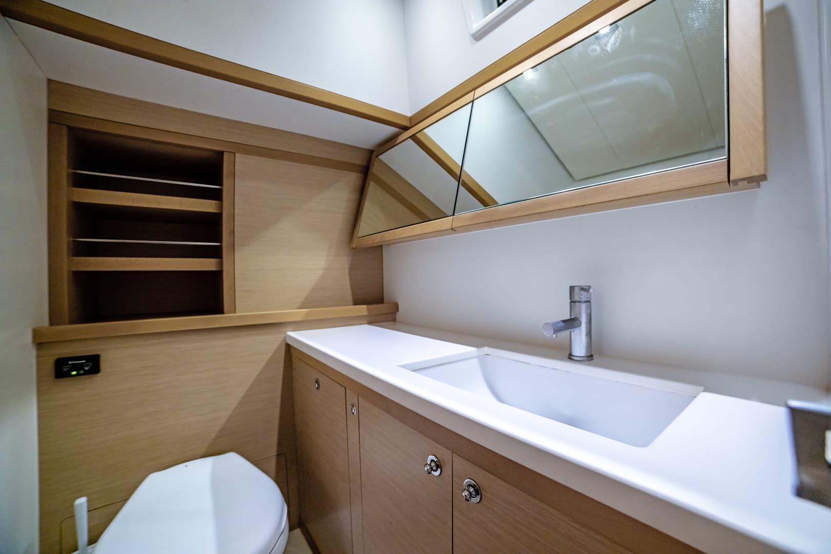 Lagoon 52 - photo 24