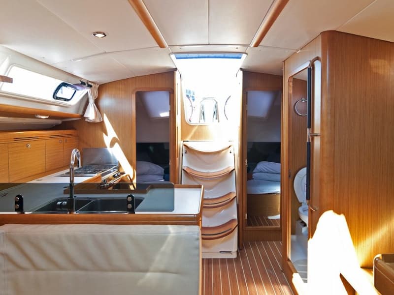 Sun Odyssey 39i - photo 21