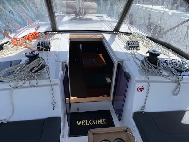 Bavaria C42 - photo 8