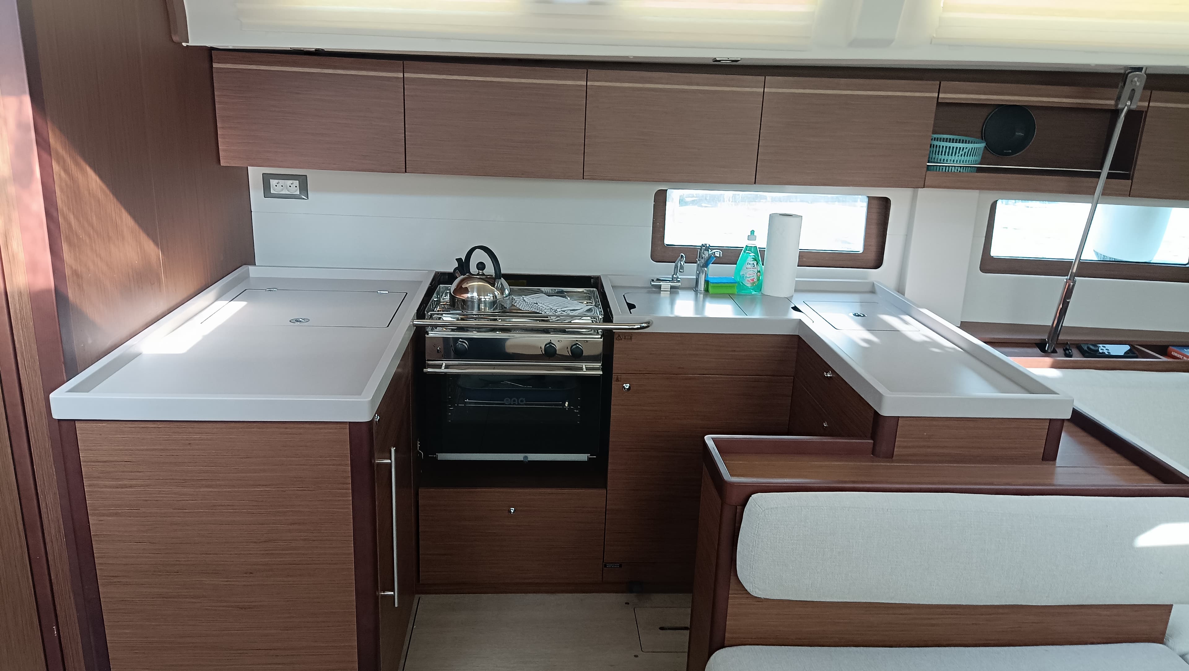 Oceanis 51.1 - photo 10