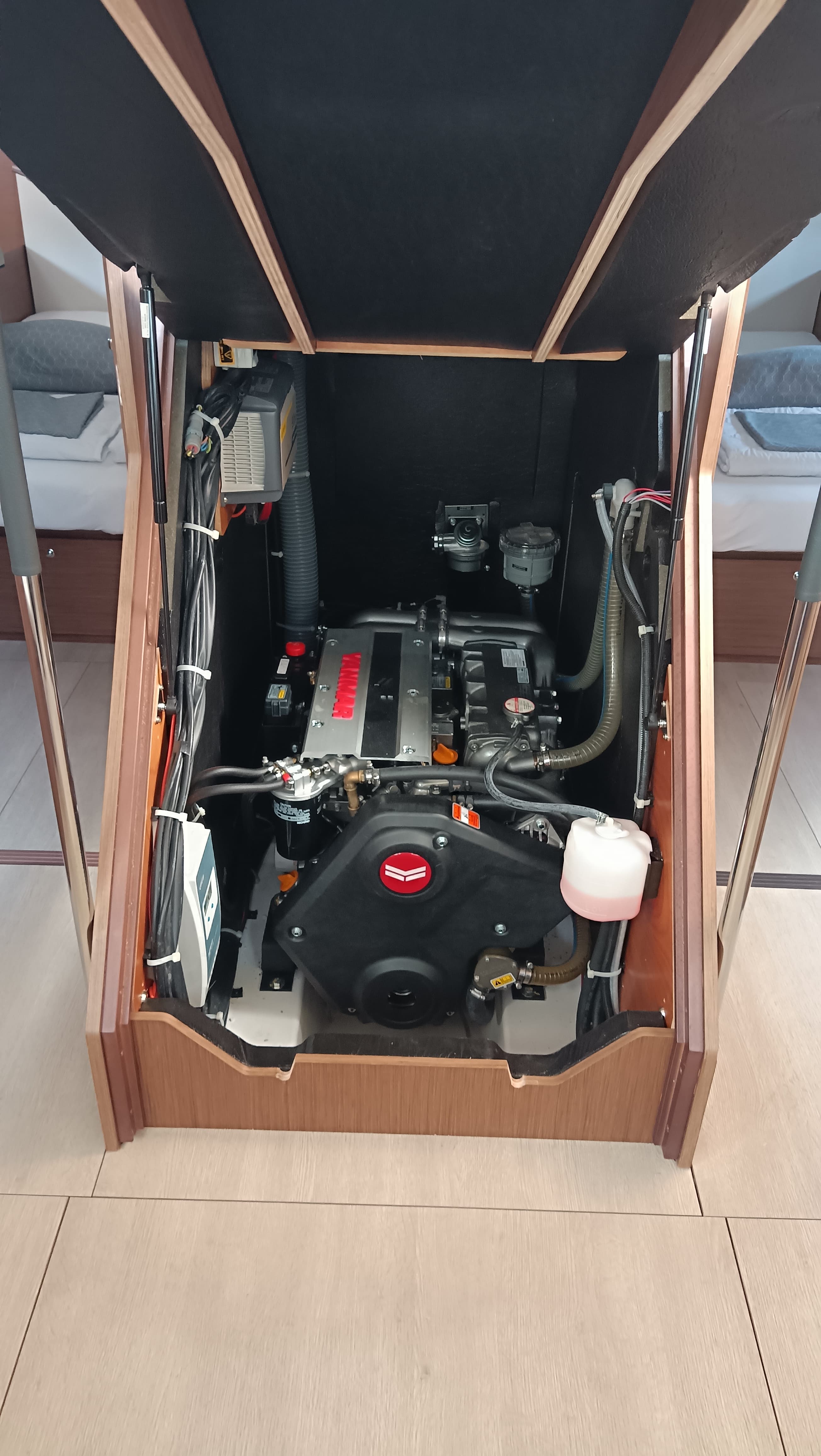 Oceanis 51.1 - photo 22