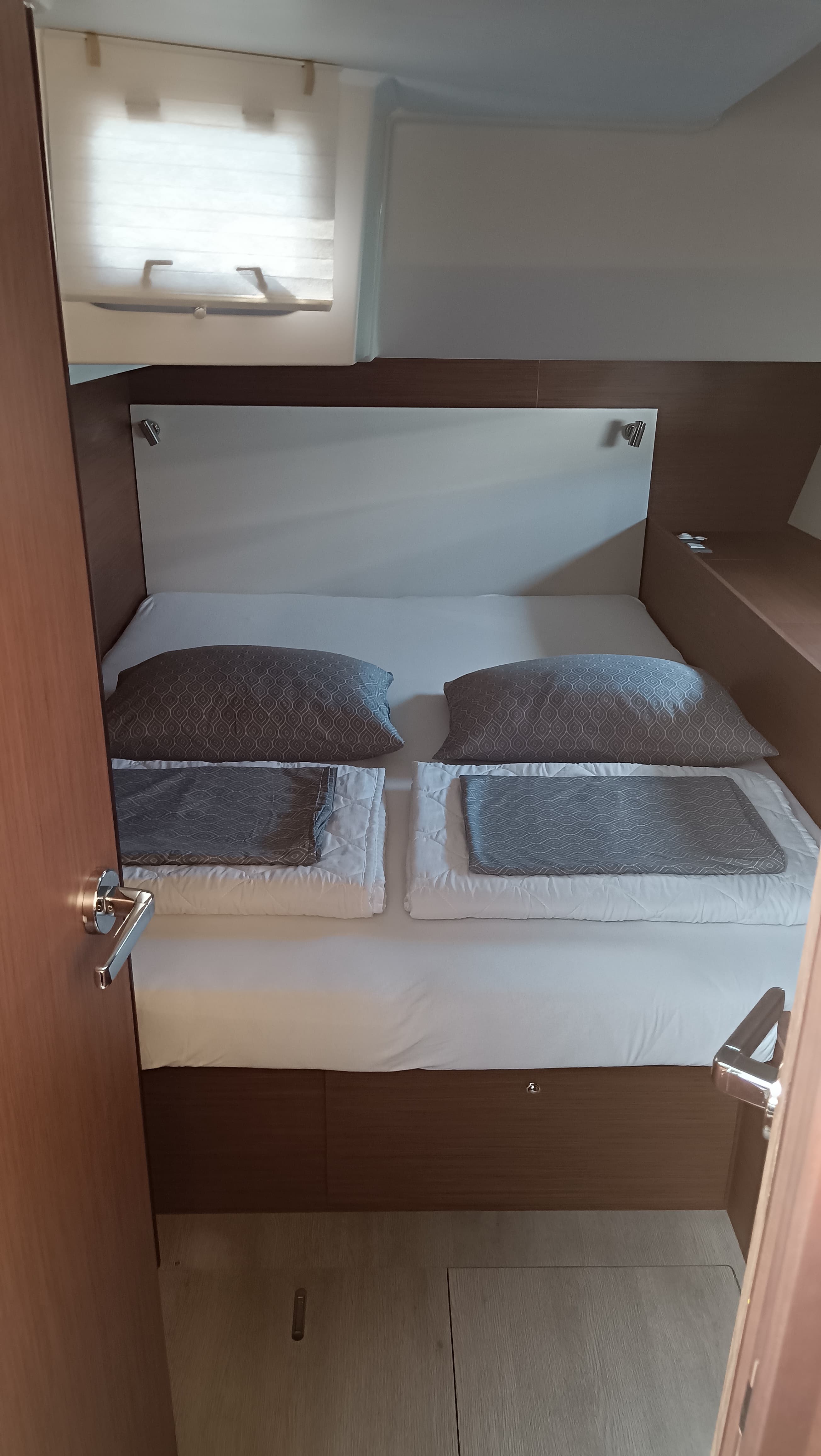 Oceanis 51.1 - photo 25