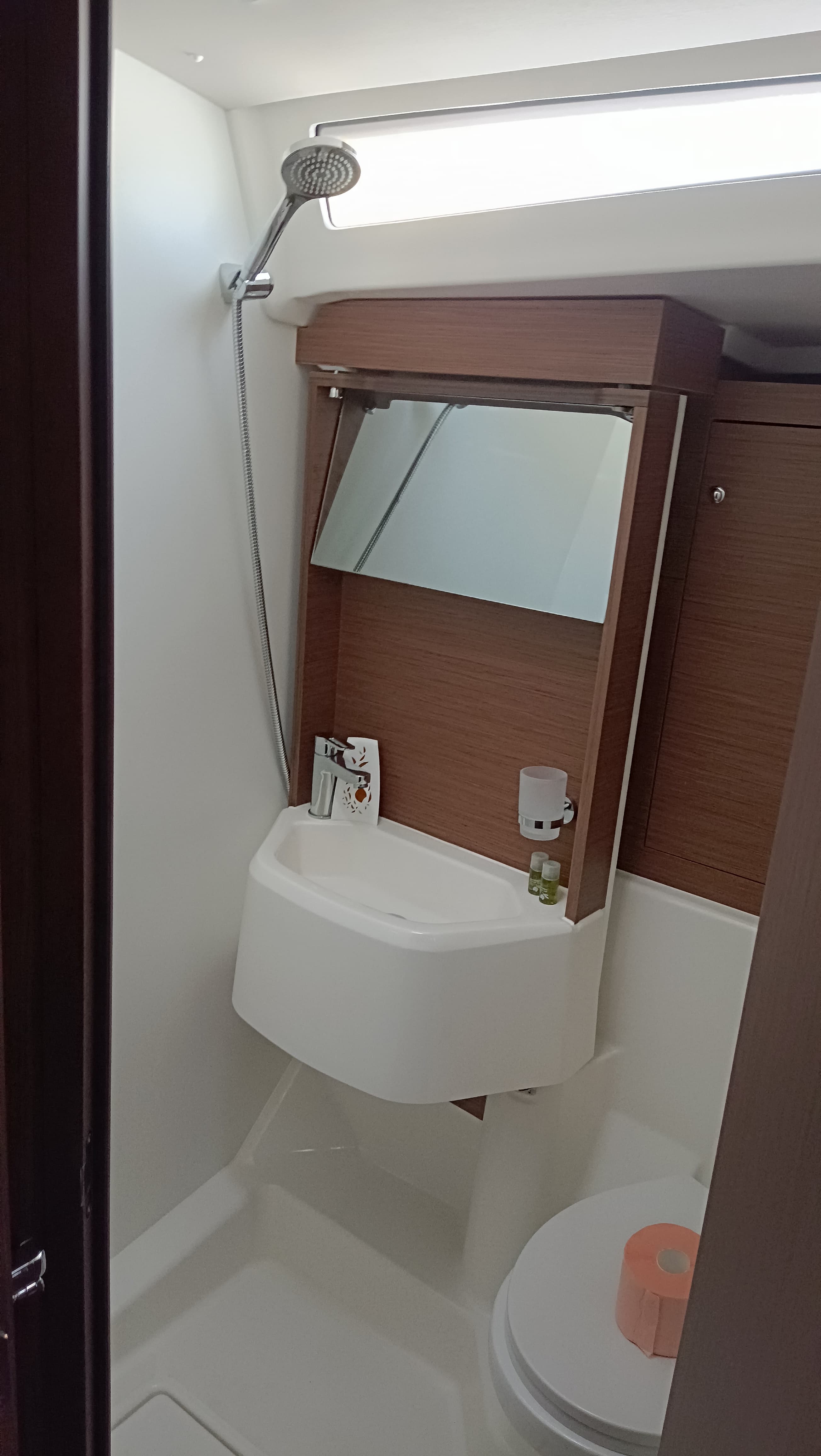 Oceanis 51.1 - photo 18