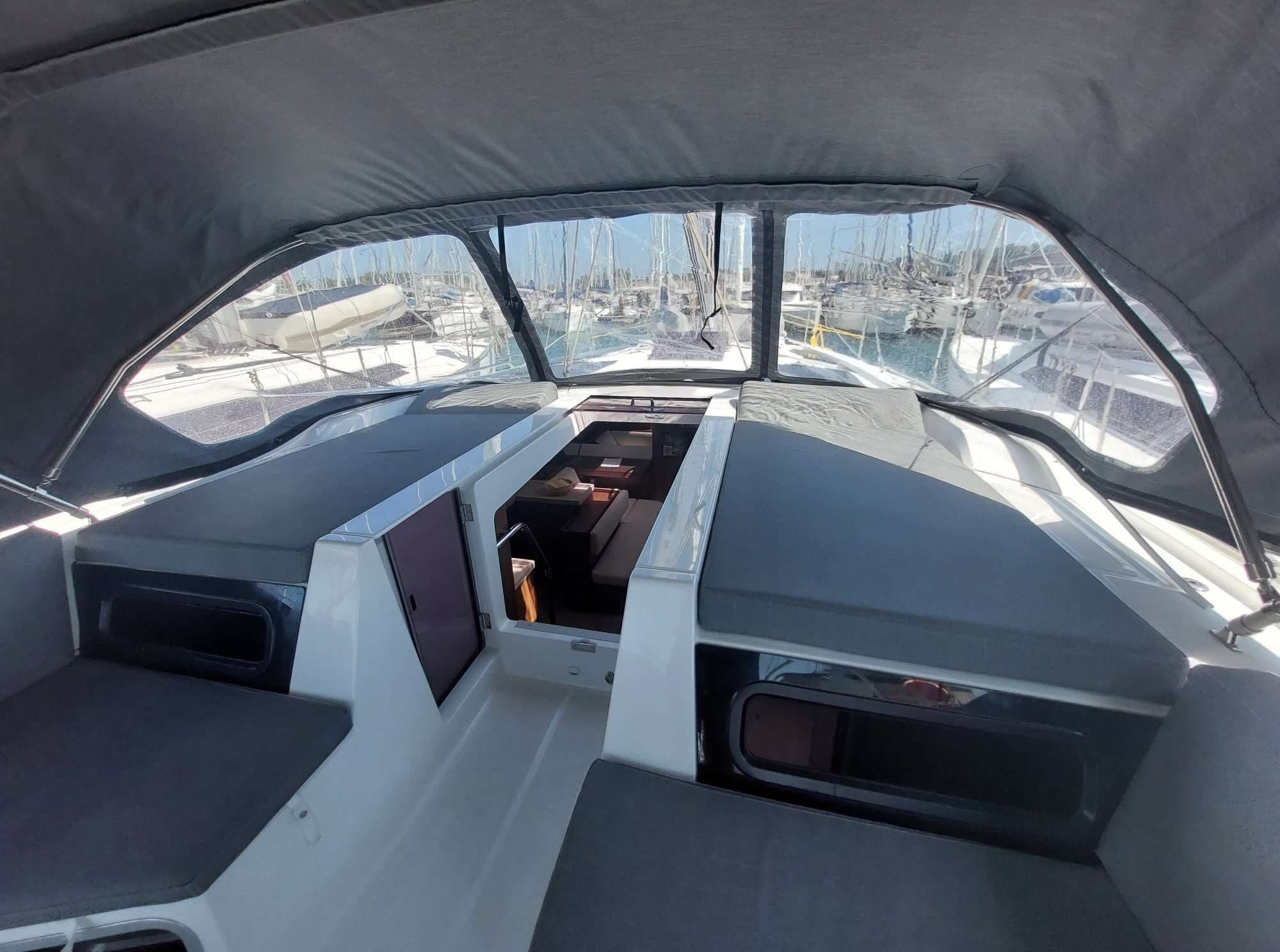 Oceanis 51.1 - photo 9