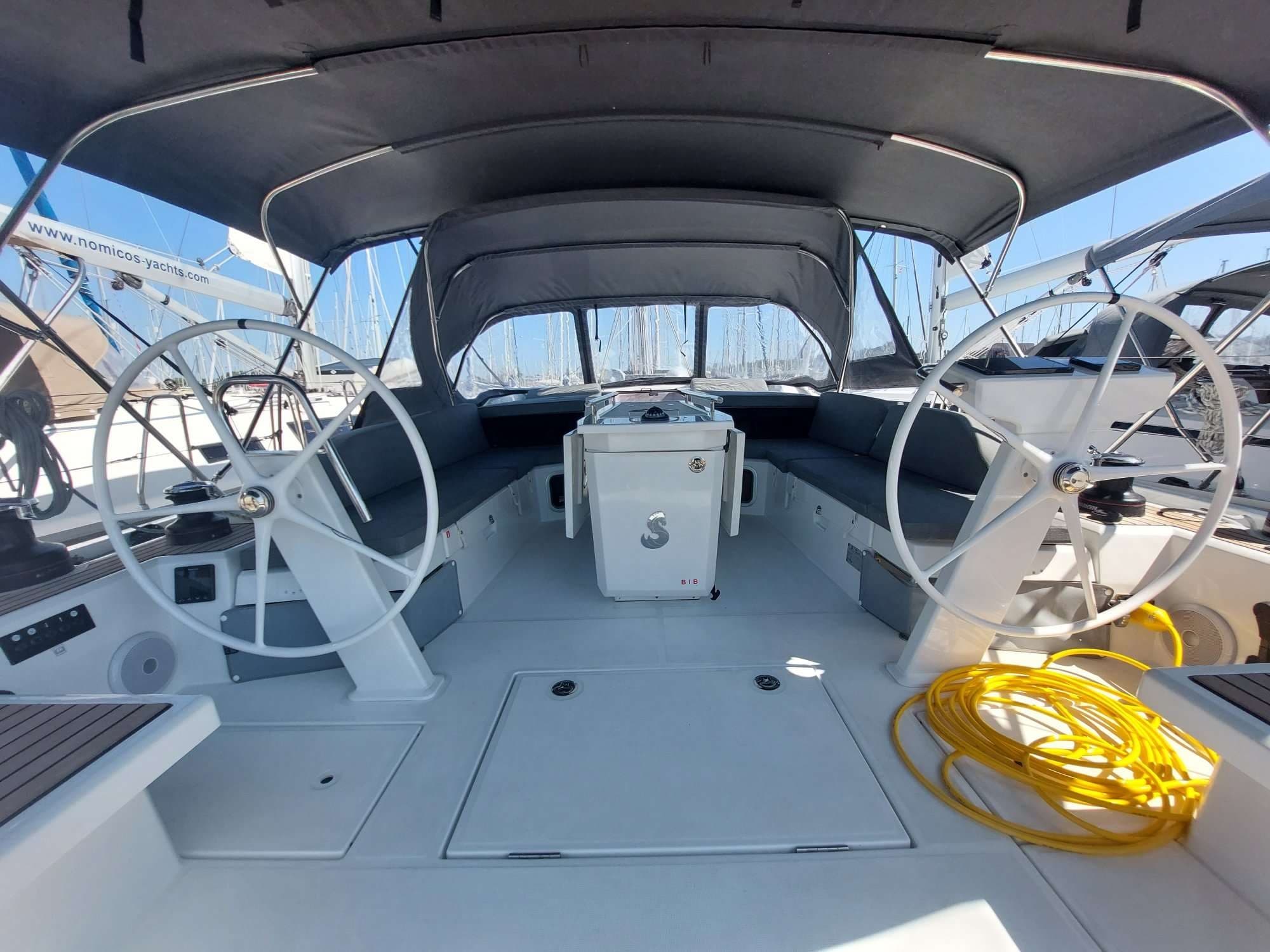 Oceanis 51.1 - photo 4