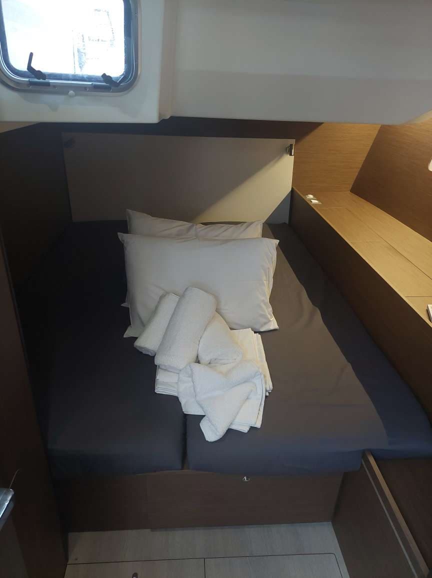 Oceanis 51.1 - photo 16