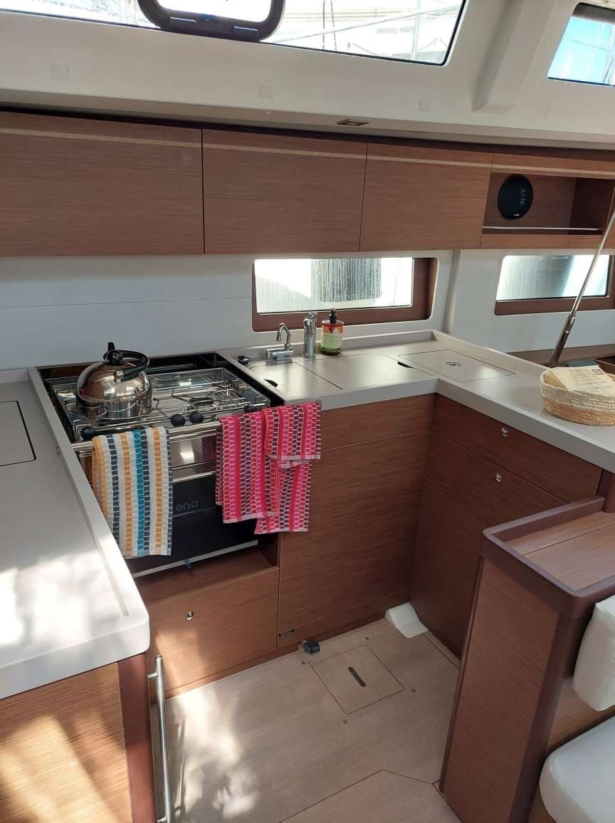 Oceanis 51.1 - photo 5